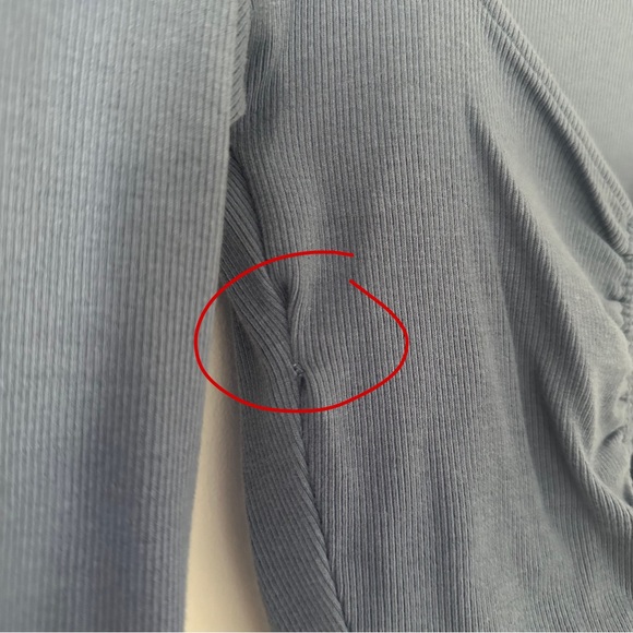 🌱2/$10 | Zara Long Sleeve Ruched Top - Picture 6 of 6